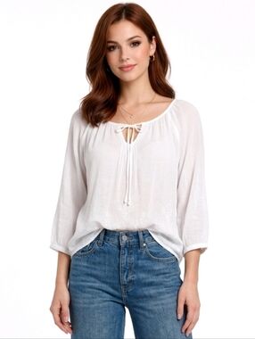 by & by White Textured Floral Embroidered 3/4 Sleeve Cover-up Blouse Size M